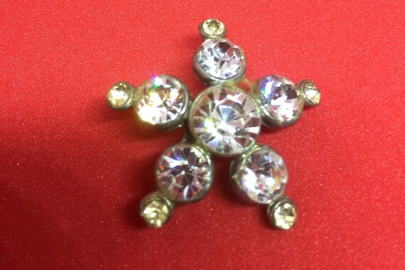 Vintage swarovski star shaped pin - image 5