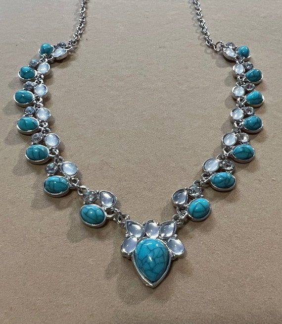 Gorgeous turquoise and crystal necklace