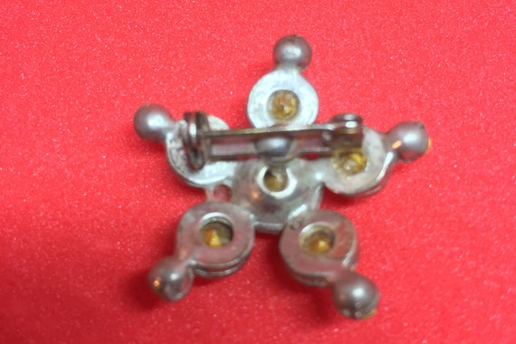 Vintage swarovski star shaped pin - image 3