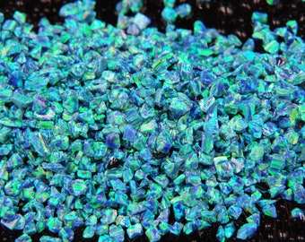 Puede incluir: Conjunto de tres macetas de cerámica en tonos azules degradados. Las macetas son cilíndricas con un acabado liso y mate. Cada maceta es de diferente tamaño, adecuada para plantas pequeñas.