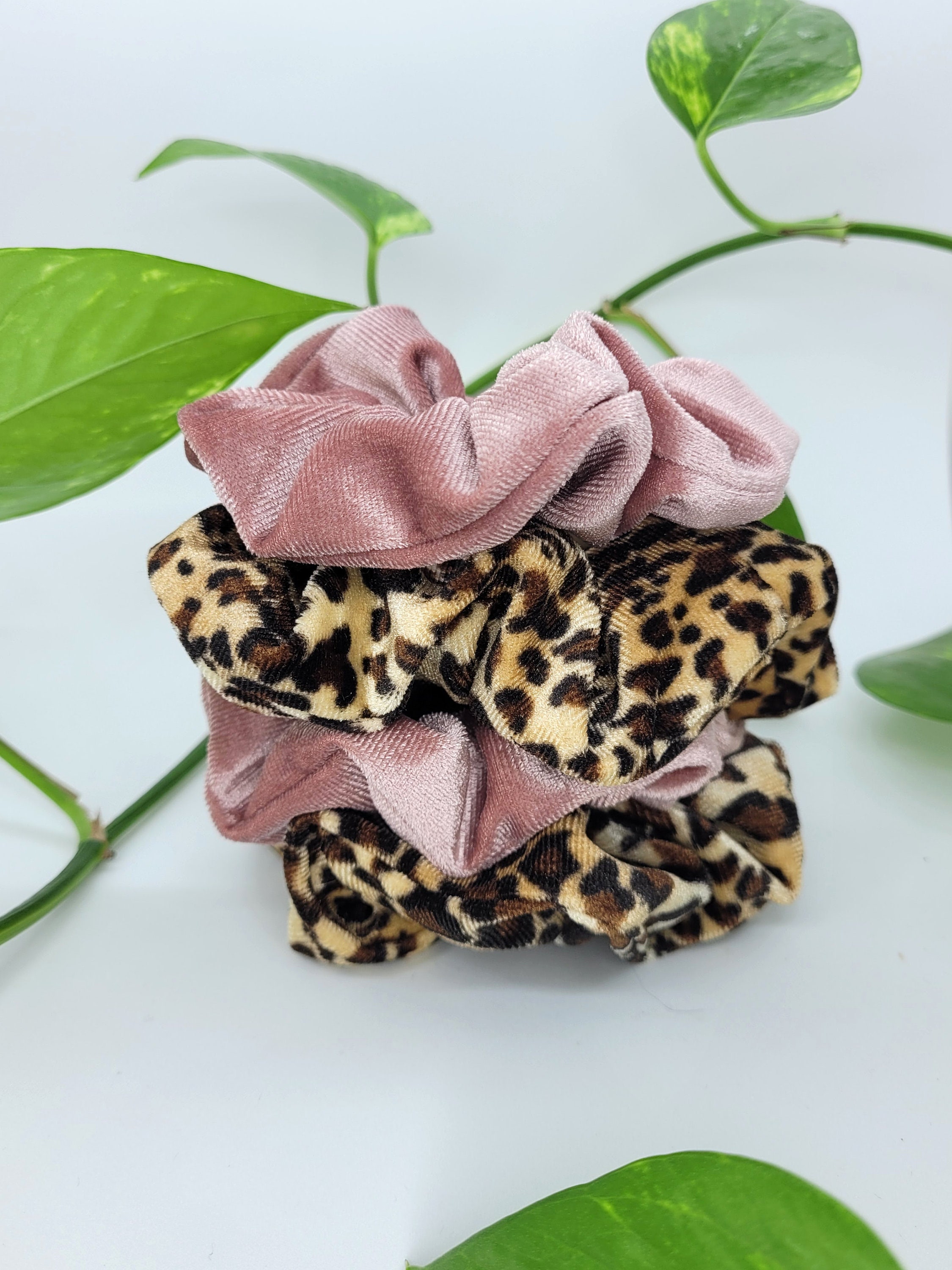Scrunchies / Cheetah Print / Pink Velvet Scrunchie Hair Tie
