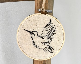 Hummingbird Embroidery Hoop || Wall Hanging || Gift || Home Decor || Biological Illustration