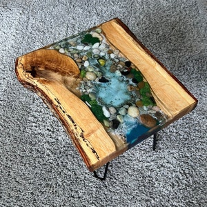 Epoxy Table Live Edge / Pebble Decor Table, Live End Table / Coffee Table / Epoxy River / Waterfall Epoxy Side Table / Nightstand / River