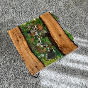 Epoxy Table Live Edge / Pebble Decor Table, Live End Table / Coffee Table / Epoxy River / Wood Rocks Artwork / Nightstand