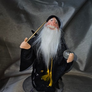 Merlin the Magician - vintage numbered Annalee 1989 wizard figurine made in USA