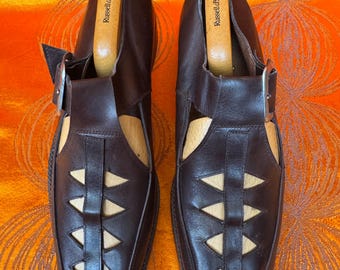 Vintage 1970s 80’s Deadstock unworn ALL leather lattice Sandals with adjustable Monk strap fastening . Very Famous Five.Size  8.5 to 9 vgc