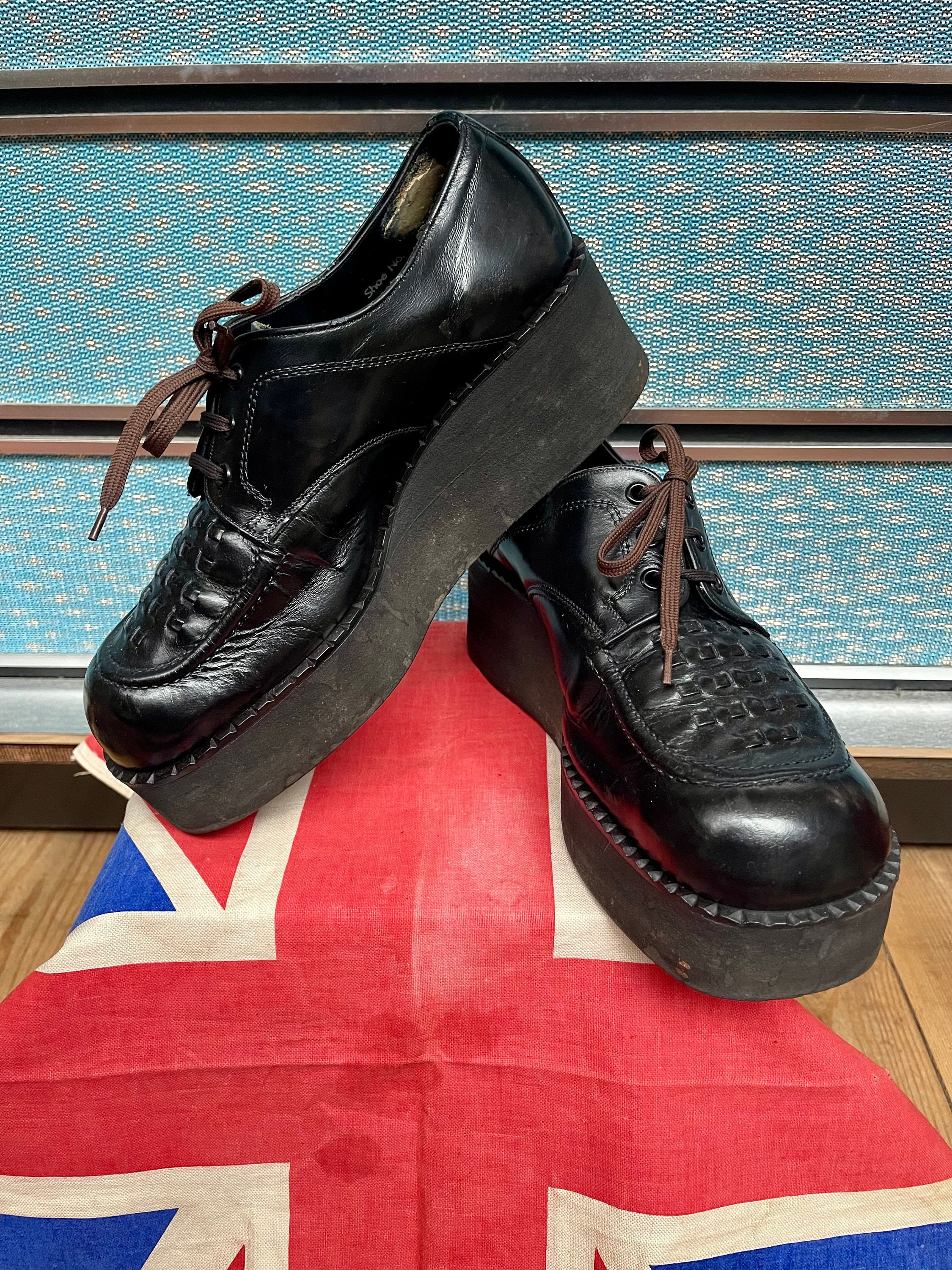 Superb Vintage 1970s 70s Buffalo Black Leather Part Basket Weave