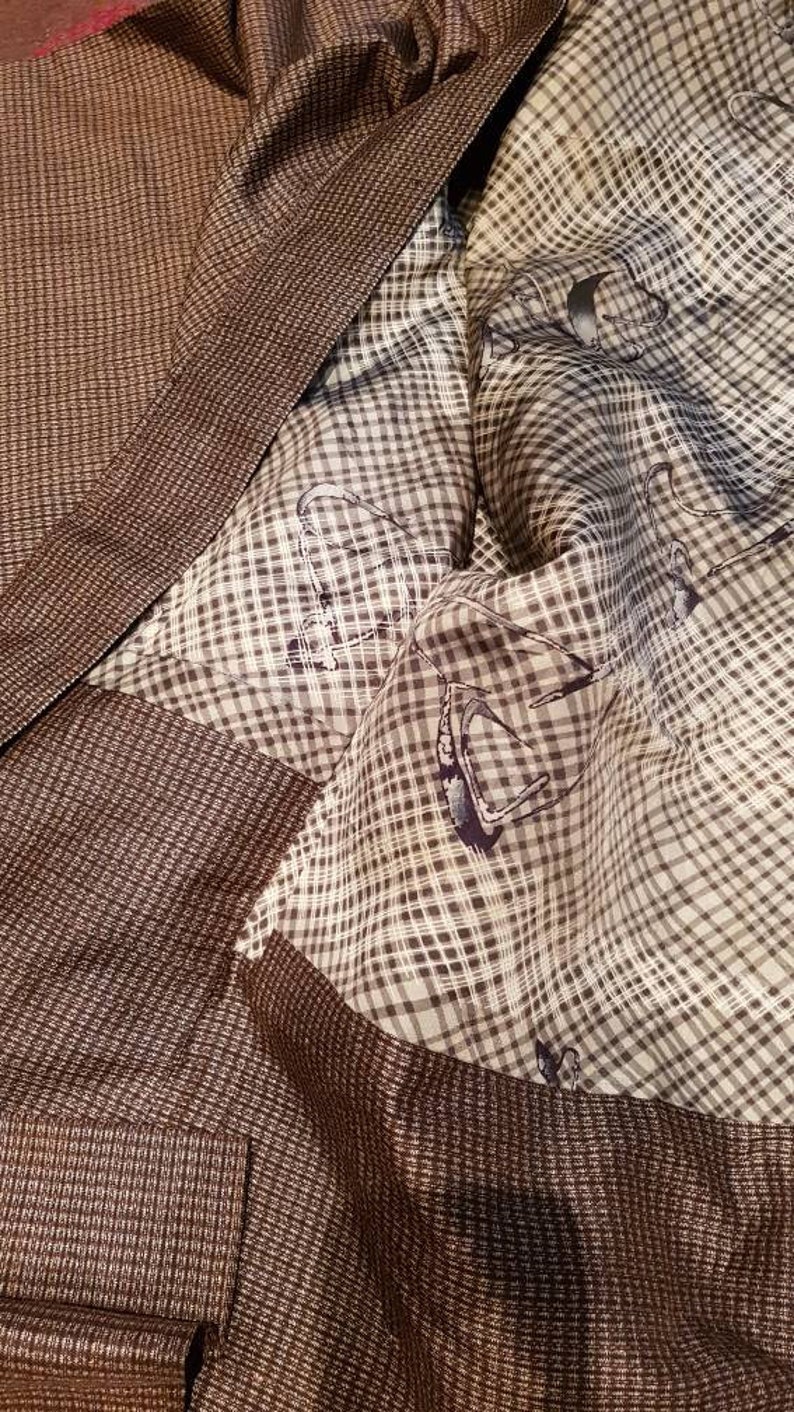 Beautiful Vintage 1970s silk mix brown gold oriental Japanese knee length Kimono robe.Small Medium vgc New romantic androgynous
