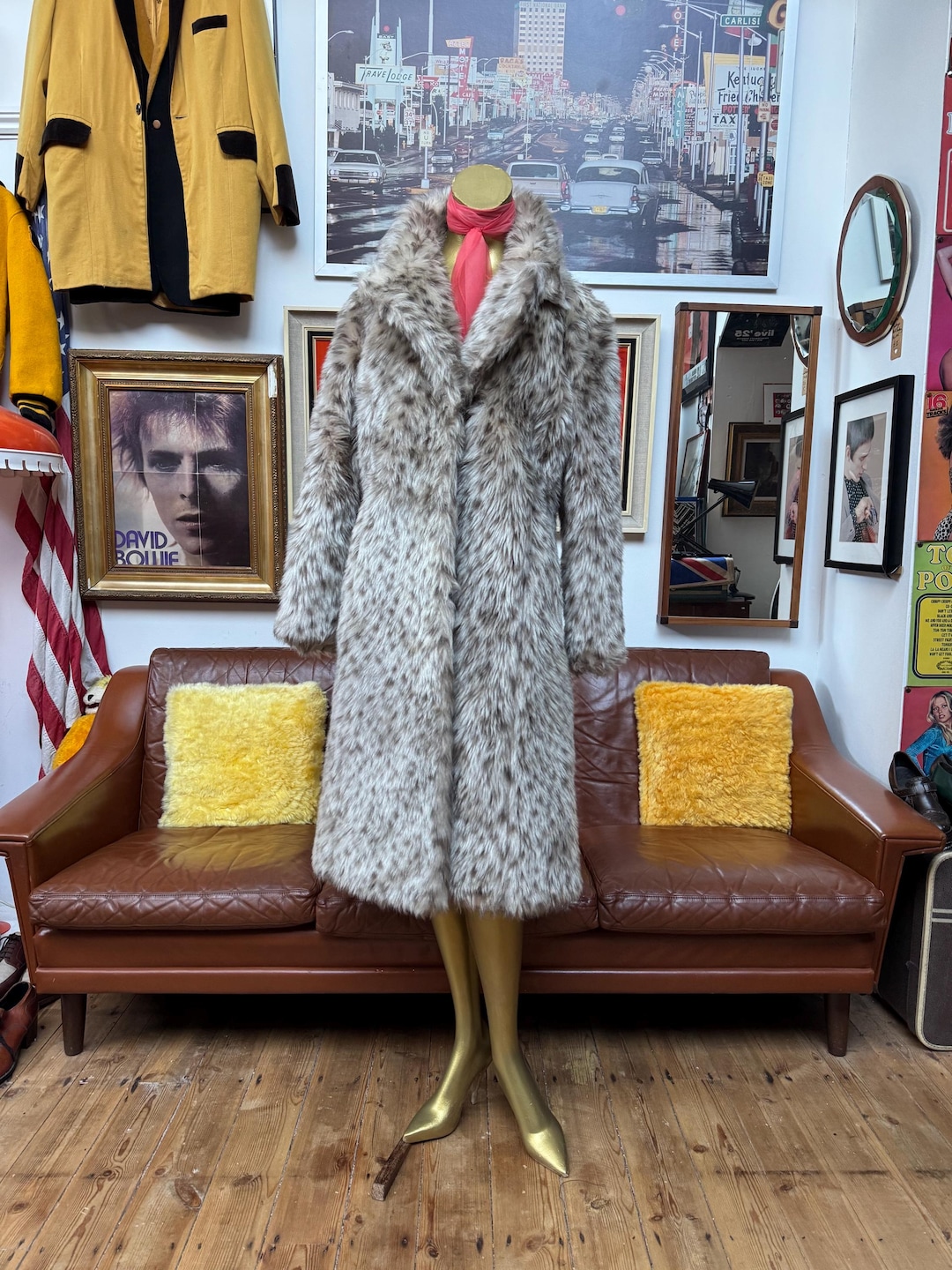 R*★様 【オークション】Winter Love Faux Fur Coat S il_1080xN.7500932119_ezky.jpg