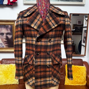 Chaqueta de leñador vintage alemana de los años 70, gruesa, de lana y poliamida a cuadros marrones, con doble botonadura y cuello extragrande. Talla pequeña, 36-38 pulgadas, muy bien conservada.
