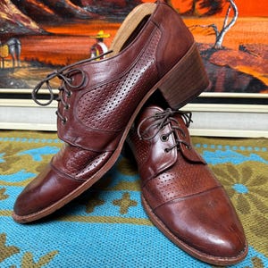 Zapatos Oxford de plataforma y tacón alto en bloque de cuero marrón, estilo Fiebre del sábado noche, de la época disco, de mediados de los 70, talla 10