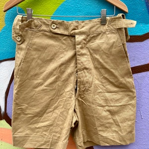 Vintage 1983 Javaid Brothers heavy duty sanforized military Safari cargo jungle army gurkha knee length shorts.Small 29-30” waist vgc