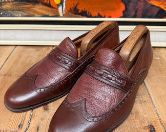 Mocasines sin cordones de color marrón tostado oscuro de calidad Vintage Trickers International, fabricados en Italia. Tallas 9,5 a 10, muy buenos.