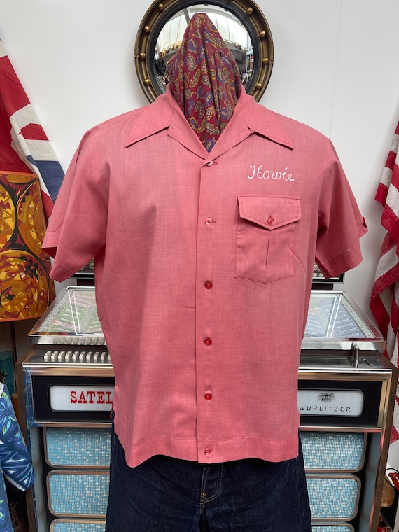 Vintage 1960s Early 70s Fushia Pink Open Neck Camp Spread Collar 