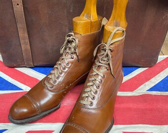 Amazing Antique Vintage Victorian Saxone Balmoral boot,tan leather 10 hole fastening,original sole and laces with boot trees.Size 7