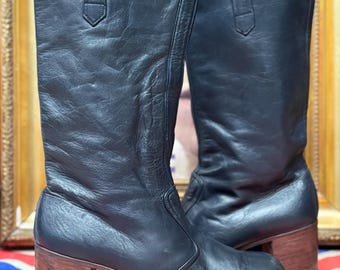 Fab Vintage 1970s Glam Rock very dark blue wooden stacked block high heel New York Dolls Bowie style mid calf height pull on boots.8 to 8.5