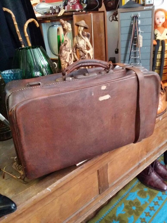 antique chunky leather hold all style gladstone bag briefcase