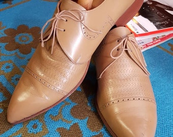 Vintage early 1960s 60's Super Modell Mod Tan leather Winklepicker shoes.Modernist teddy boy ivy league jazz crossover.Euro 42,UK 7.5 - 8