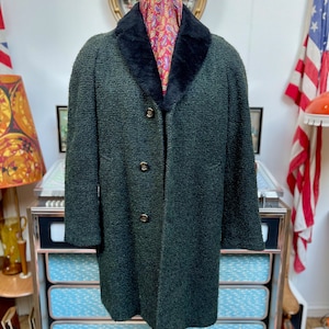 Beautiful Vintage late 1950s early 70s Hardy Amies Hepworths faux fur shawl collar Huddersfield fleck tweed car overcoat.Medium to Large vgc