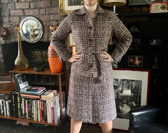 Superb Vintage 1960s 60s light purple lilac mix Jaeger tweed wool wiggle skirt mod Jackie O 2 piece suit jacket skirt set.Small - medium vgc