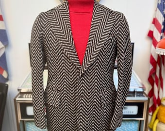Vintage early 1970s 70’s brown/tan/cream wide lapel geometric zig zag design sartorial elegance sports jacket blazer.Small to Medium.