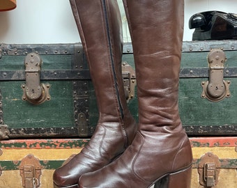 Amazing RARE 1970s 70’s knee high brown leather Shellys of Carnaby Street glam rock Bowie platform boots,4&1/4” heel.Mens UK 7.5 vgc