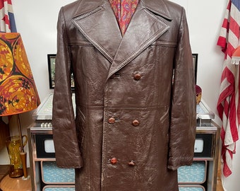 Funky Vintage 1970s distressed brown leather Superfly double breasted trench coat,blanket lined,football buttons,rear half belt.XL 43-45”c