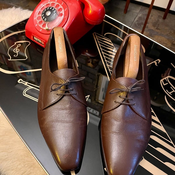 Superb Vintage original early 1960s circa 62’ brown leather mod jazz winklepicker 3 hole low heel shoes.Size 9 Excellent condition