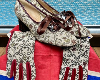 Fab Vintage late 1960’s circa 1966-69 Dorras of London Victorian style tapestry matching court shoes and gloves.Psyche era.Shoes size 4