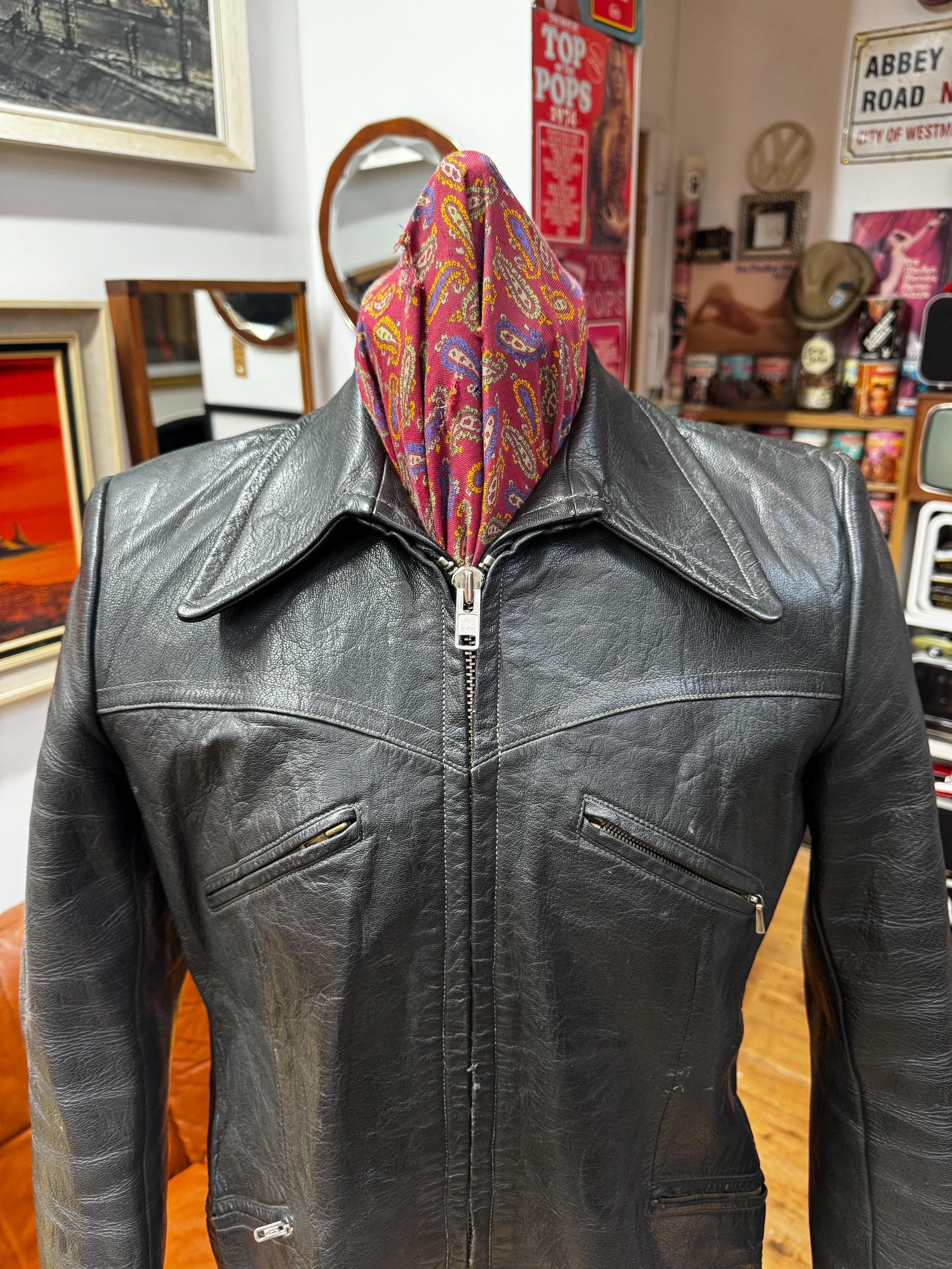 Vintage WW2 Era 1940s/50s German Possibly Black Thick Leather Zip