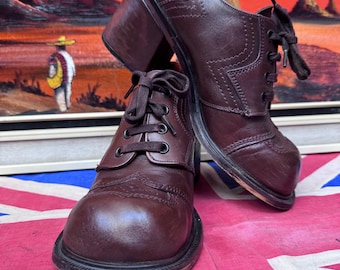 Vintage 1970s 70’s Suedehead Northern Soul Smoothie brown platform heel spoon duck toe shoes.Size 8 vgc