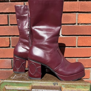 Outstanding Vintage 1970s 70’s Ravel Glam Rock ankle/calf high burgundy red leather platform heel and sole boots.Size 8.5 to 9