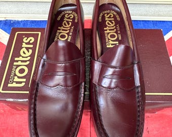 Stunning Vintage Deadstock 1970s Trotters made in the USA burnt maroon leather Moccasin Penny Loafer shoes in original Box.USA 8,UK 6 Narrow