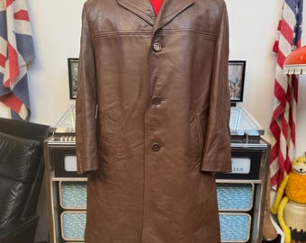 Vintage 1970s 70’s German chocolate brown very heavy quilted removable liner 3 button knee length leather coat,minimalist Mod.Large to XL