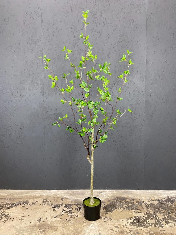 Artificial Bay Leaf Tree: 4 or 6 Foot Green Silk Plant