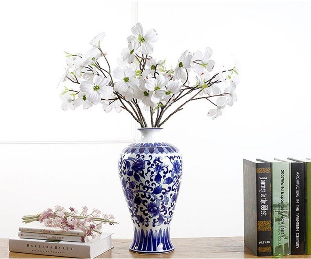 Image of Silky dogwood in a vase