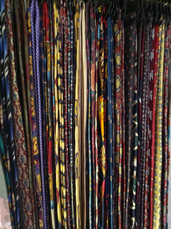 Vintage Casual & Luxury Tie Lot 40 Ties With Rack… - image 9