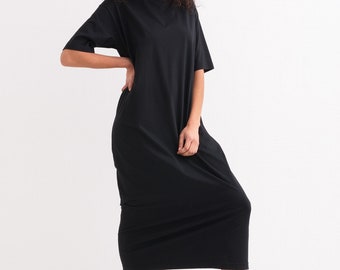 Black Cotton T-Shirt Dress: Relaxed Minimalist Style