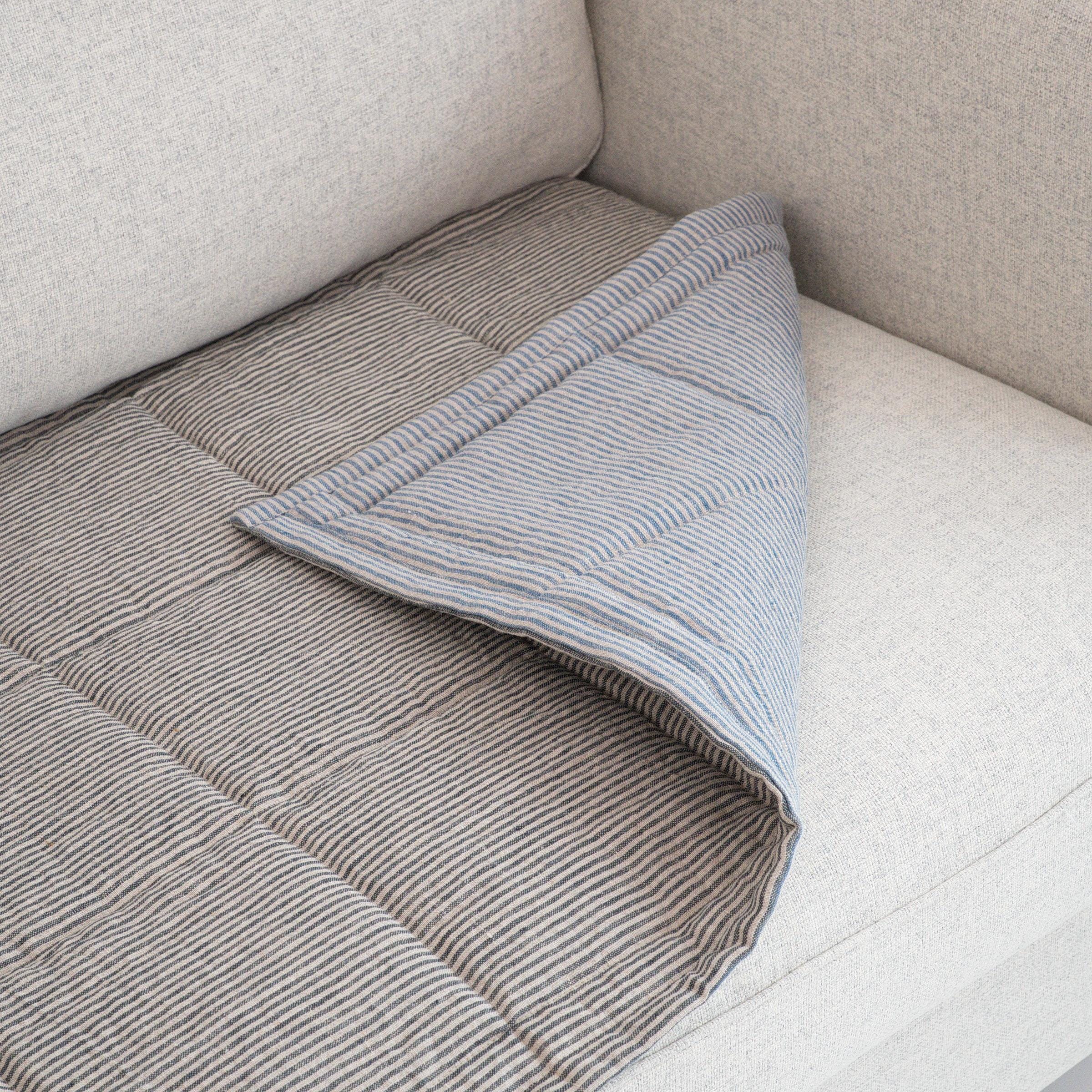 Linen Couch Slipcover for Dogs and Kids, Quilted Sofa Topper Pad, Two-Sided Seat Protector, Handmade Sofa Cover