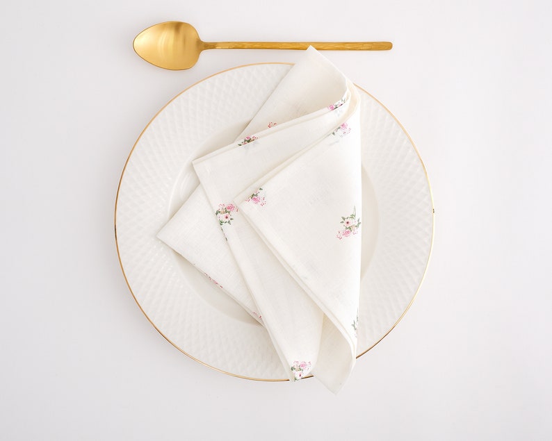 Linen napkins. Washed linen napkins. Soft linen napkins for your kitchen and table linens. imagem 4