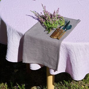 Elegant Linen napkins. Soft linen napkins for your kitchen and table linens.