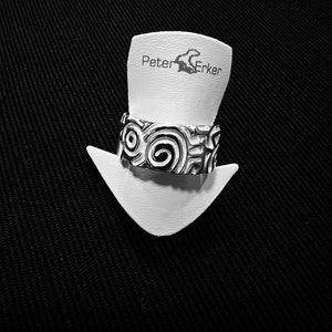 Unique silver ring with art by Peter Erker (Art. R86)