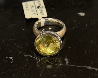 Sterling silver ring with checker cut lemon quartz 14mm, item R25G14