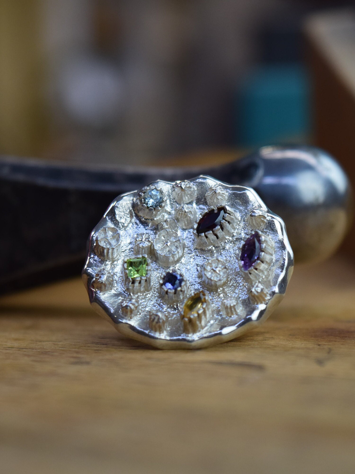 Bague Ancienne En Argent Avec Citrine, Péridot, Améthystes Et Topaze - Taille 56