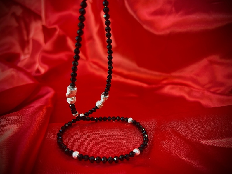 Sparkly spinel necklace with sterling silver links, 51cm long, item SK114 image 2