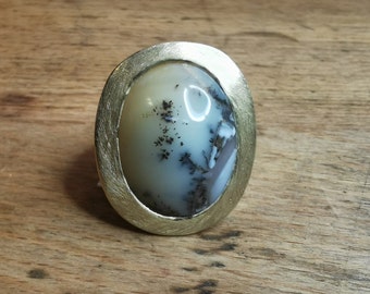 Unique gemstone ring with dentriden agate in ring width 52 Article number R02DO6