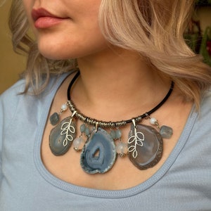 Agate necklace, Large stone pendant, Boho witchy gemstone jewelry, Blue statement choker, Summer necklace for women, 35th birthday gift zdjęcie 3