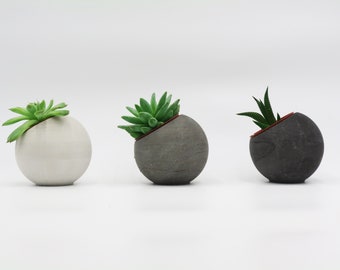Spherical cement pots