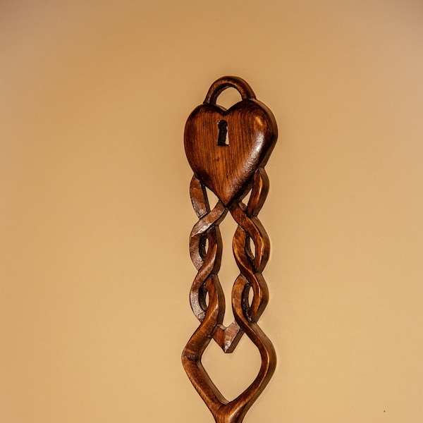 Welsh love spoon with keyhole heart and celtic stem