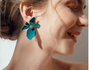 Flower earrings, Statement stud earrings, Floral earrings, Spring earrings, Bridesmaid earrings, Birthday gift, Pastel floral earrings